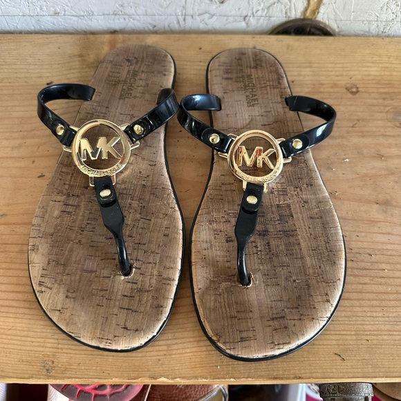 Michael Kors Black Sandals with Textured Sole - Picture 1 of 2